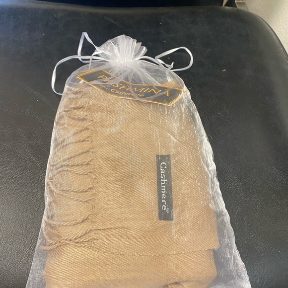 Pashmina Classic Brown Scarf - Picture 4 of 5